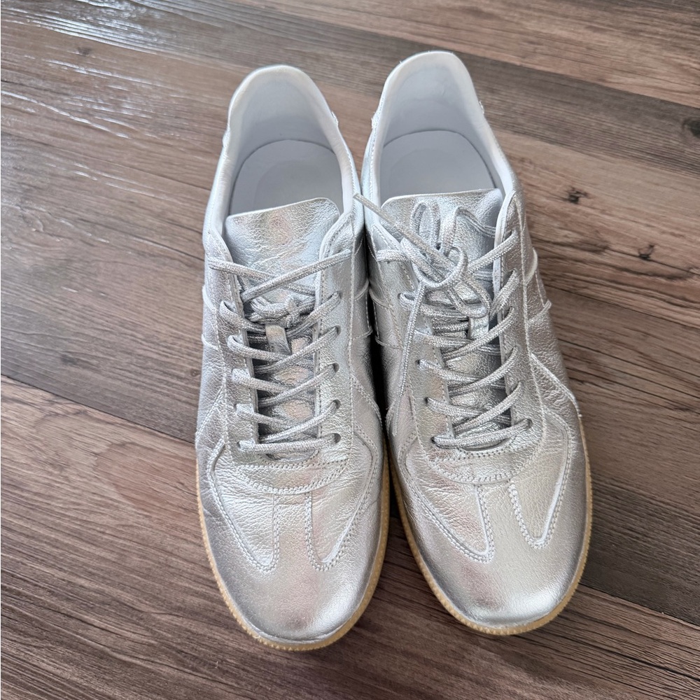 Beckett Simonon Silver Sneakers